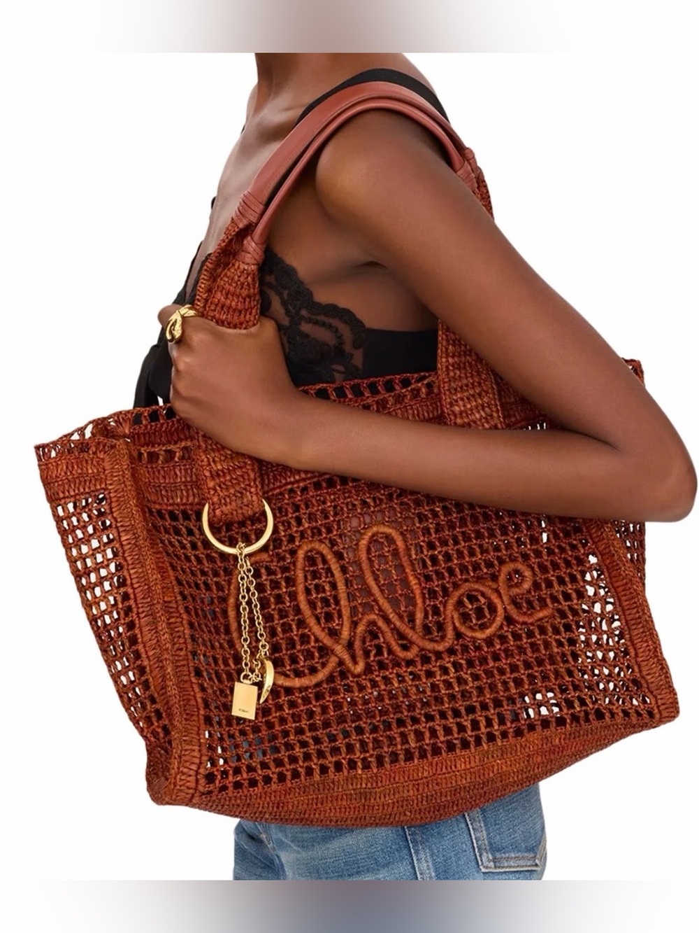 CHLOE Summer Banana logo embroidered raffia crochet tote bag - Picture 3 of 7